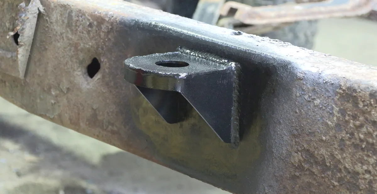 Center Cab Mount For 94-04 Chevy S10 and GMC Sonoma Rust Buster Frameworks product image