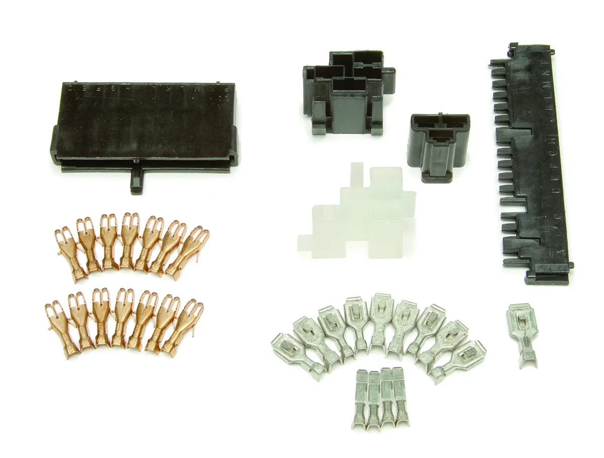 Wire Terminal Kit; Incl. 2 Ignition Switch Connectors; 2 Turn Signal Connectors; 1 Dimmer Switch Connector; Terminals; For Use w/Early GM Keyed Steering Column; product image