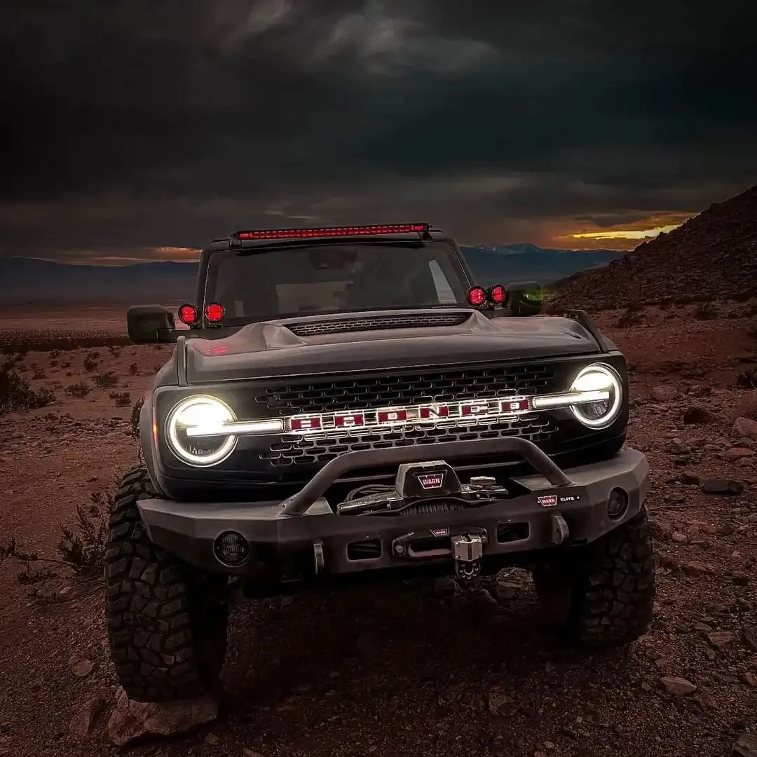 ORACLE Lighting Universal Illuminated LED Letter Badges - Matte White Surface Finish - A product image