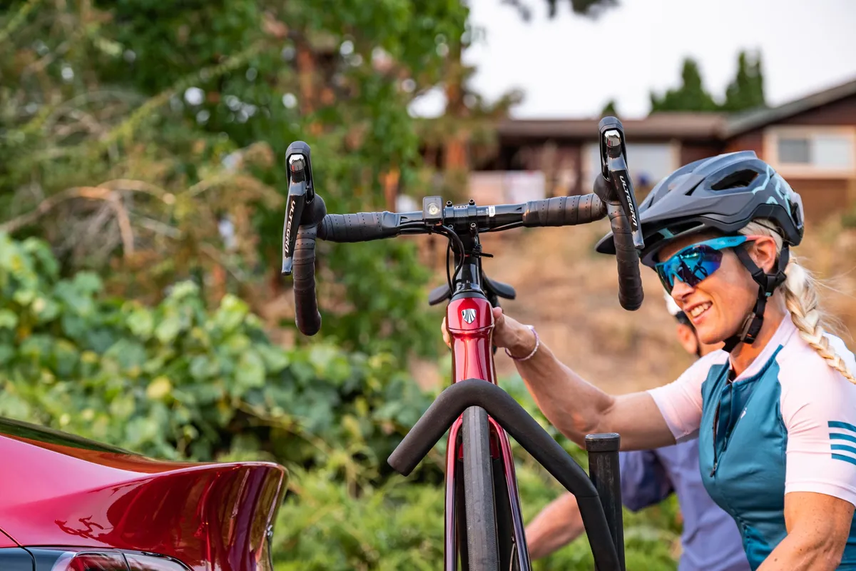 Skaha 2 1 1/4in2in Receiver Bar 60lbs Per Bike product image