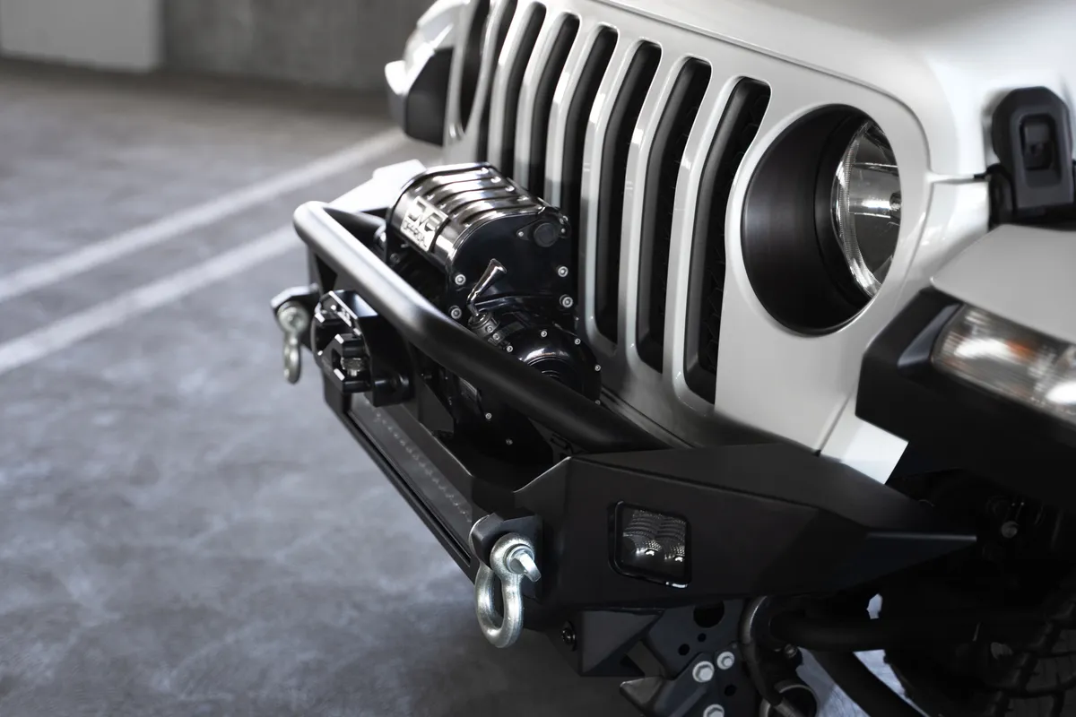 DV8 Offroad FBJL-07 Jeep Wrangler JL & Gladiator JT FS-7 Mid-Width Winch Front Bumper product image