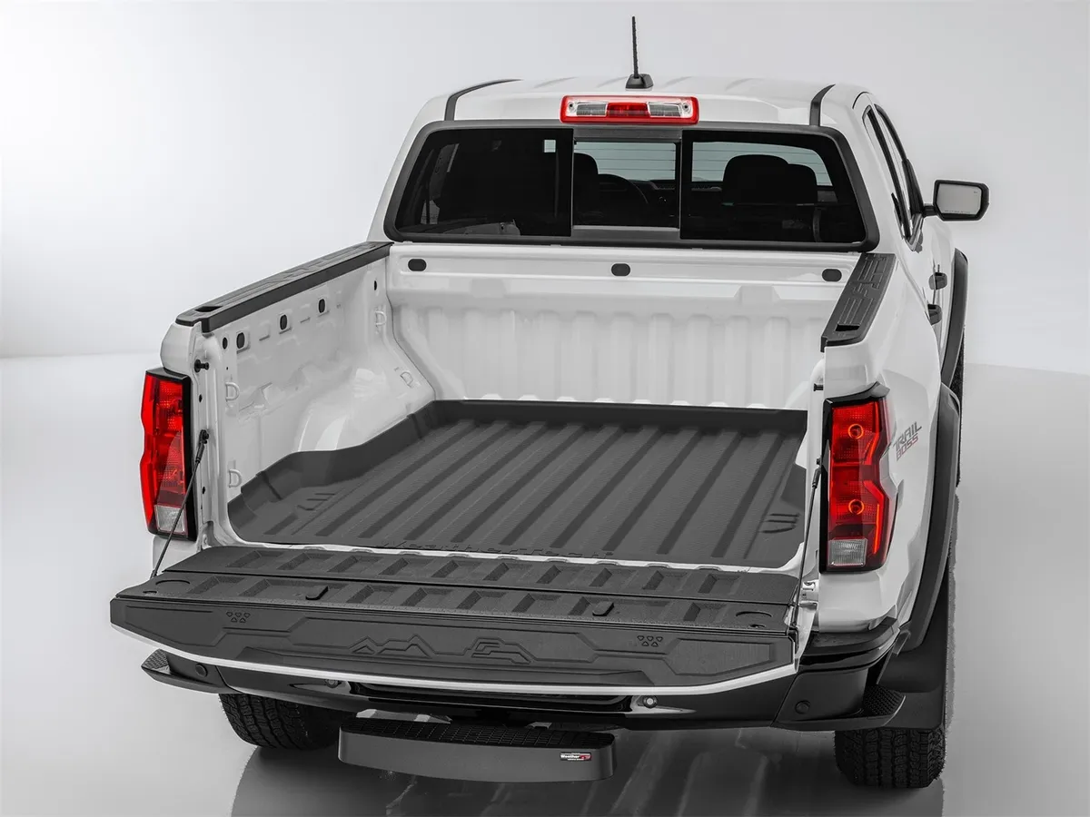 Black ImpactLiner 2023-2023 GMC Canyon product image