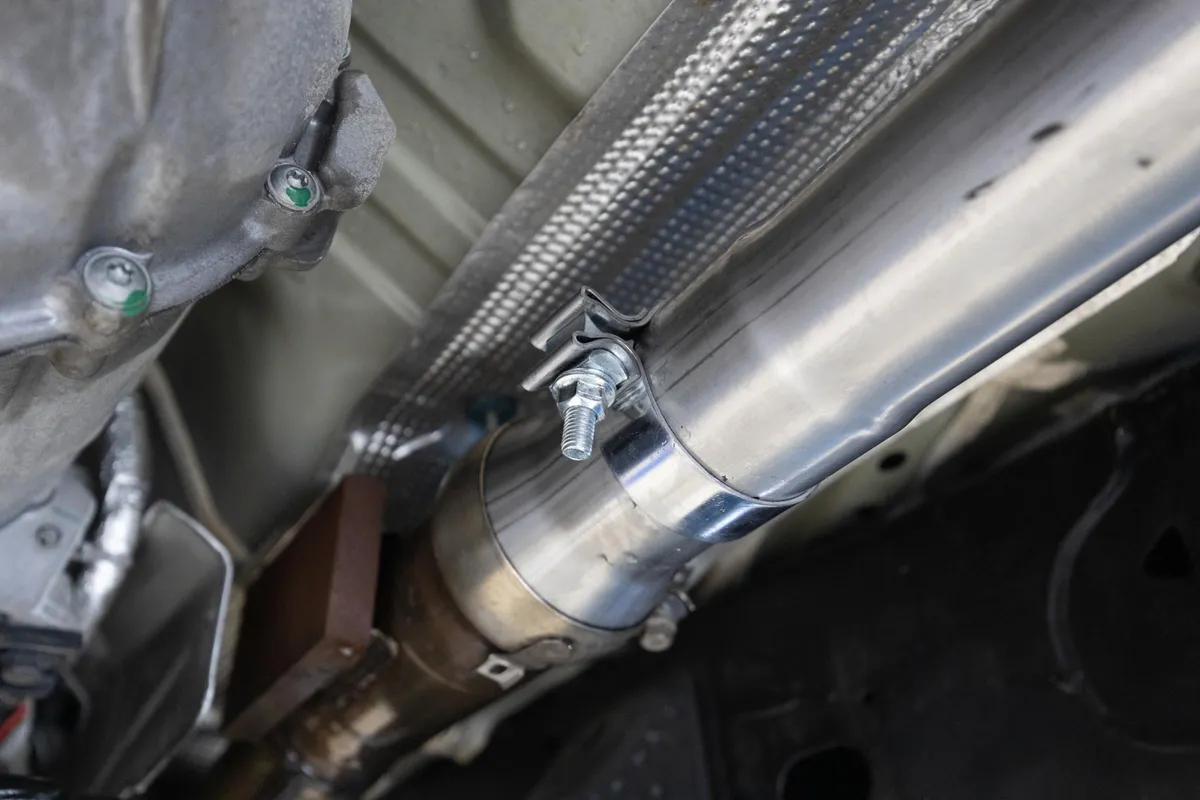 21-Present Chevrolet/GMC Tahoe/Yukon 3 Inch Cat Back Dual Split Rear Exhaust System, Armor Pro T304SS with Quad Carbon Fiber Tips MBRP product image