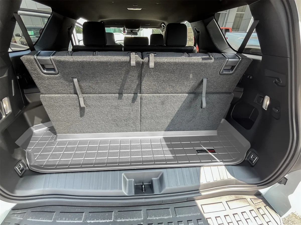 Cargo Liner; Gray; Behind 3rd Row Seating; product image