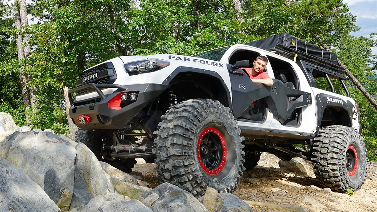 99-04 F250 F350 Fab Fours Elite Front Bumper w Full Grille Guard product image