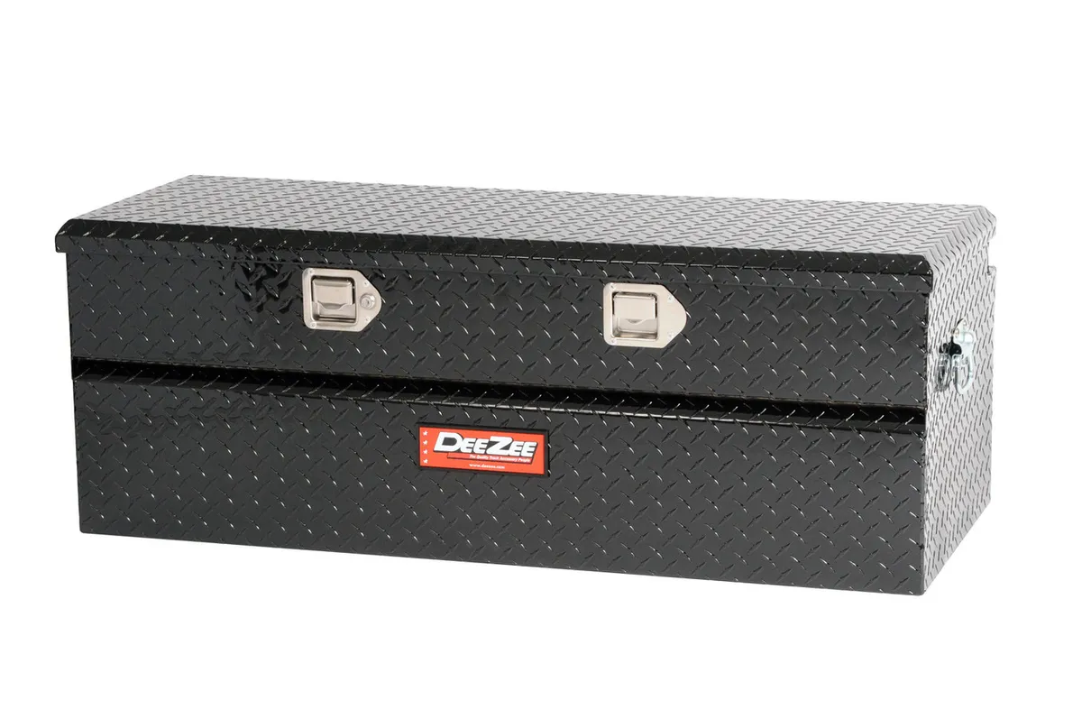 Dee Zee Bk/Tb Red Series Utility Chest 46in (Black)