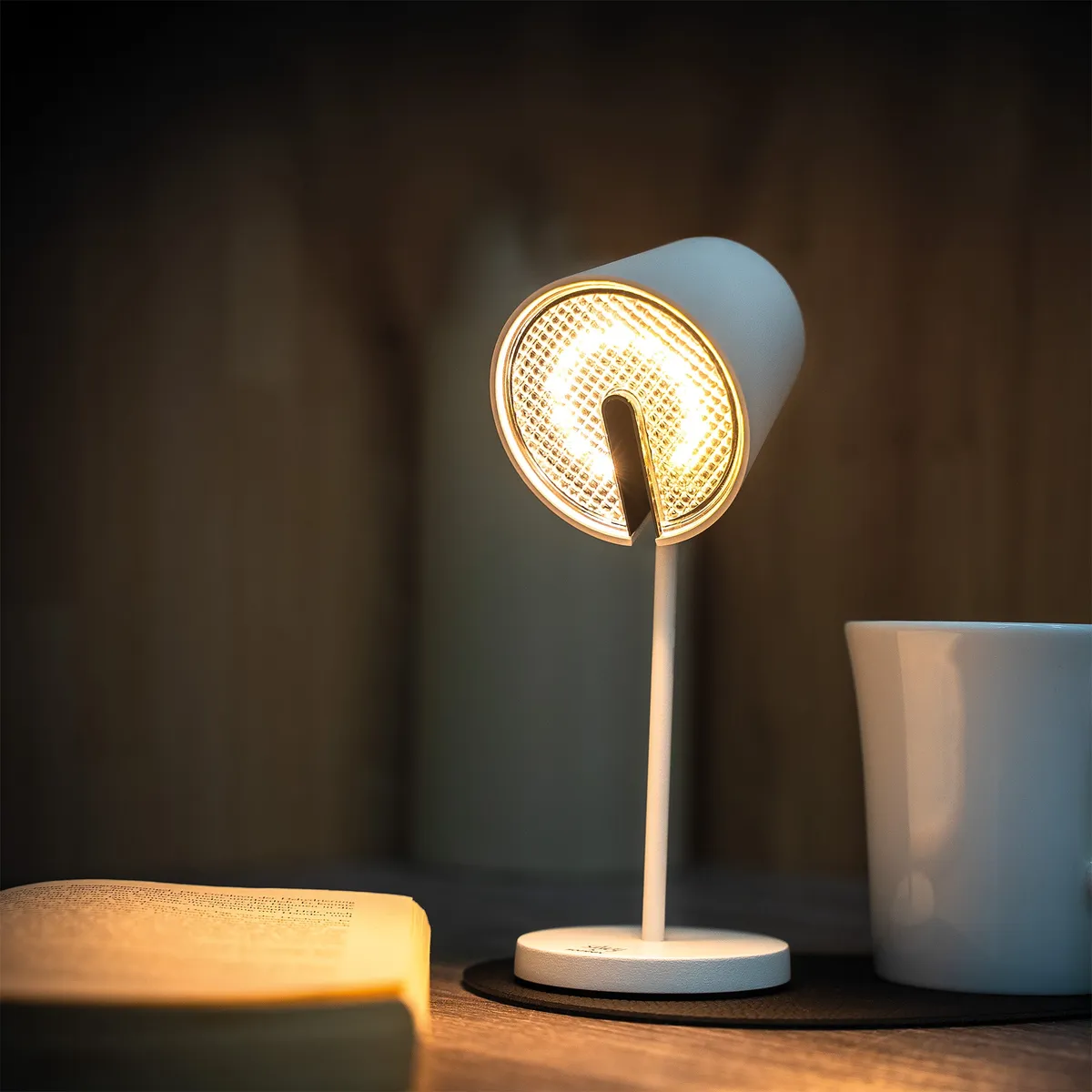 Magnetic lamp PORTOFINO WHITE including placemat and pad product image