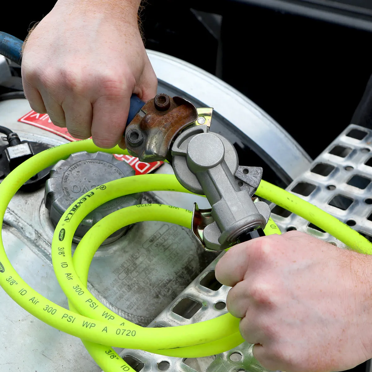 fz Truck Tire Inflator Kit 3/8in 50ft Hose 3pcs product image