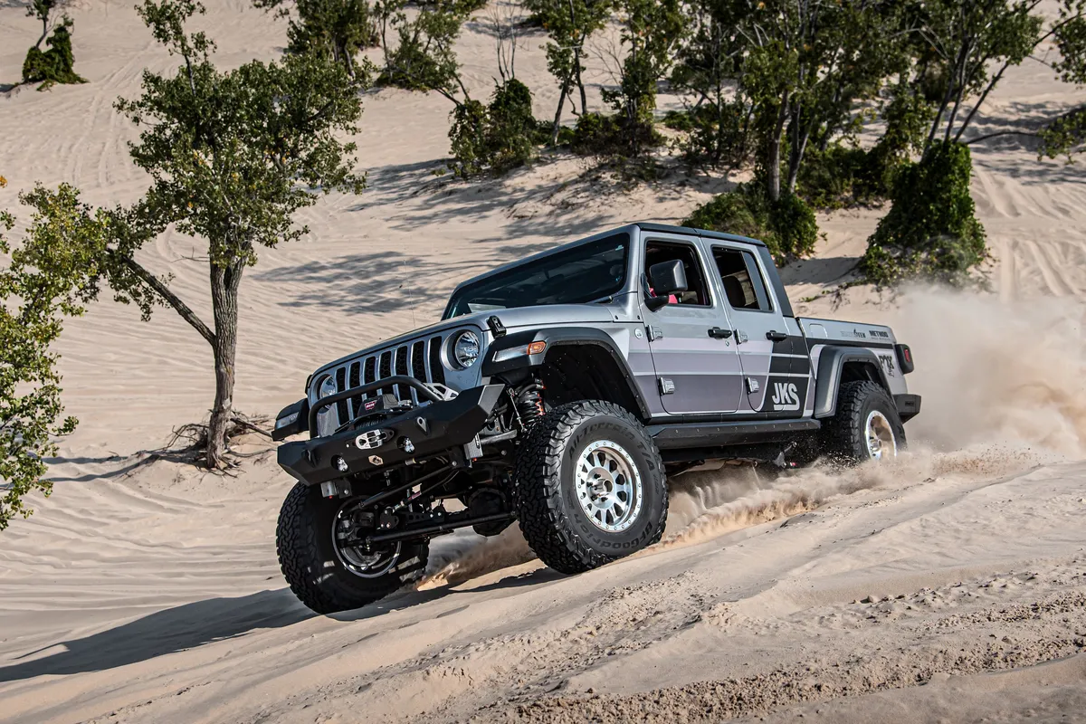 20c Jeep Gladiator JT 3.5 Front 2 Rear Lift Kit Jkrawl Fox 2.5 Performa product image