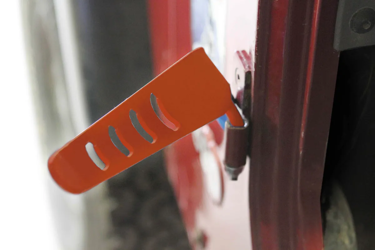 Steinjäger Exterior Accessories Wrangler TJ 1997-2006 Foot Pegs Fluorescent Orange product image