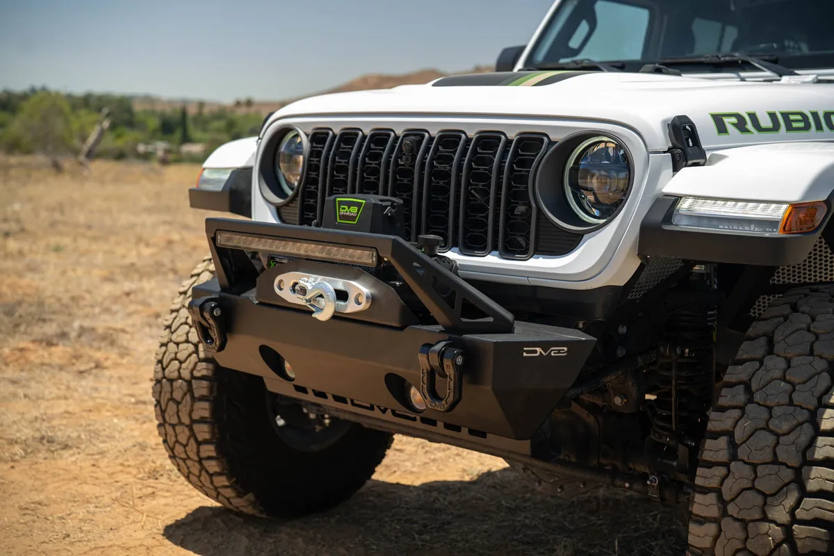 DV8 Universal Offroad Xtract 12k Synthetic Rope Winch product image