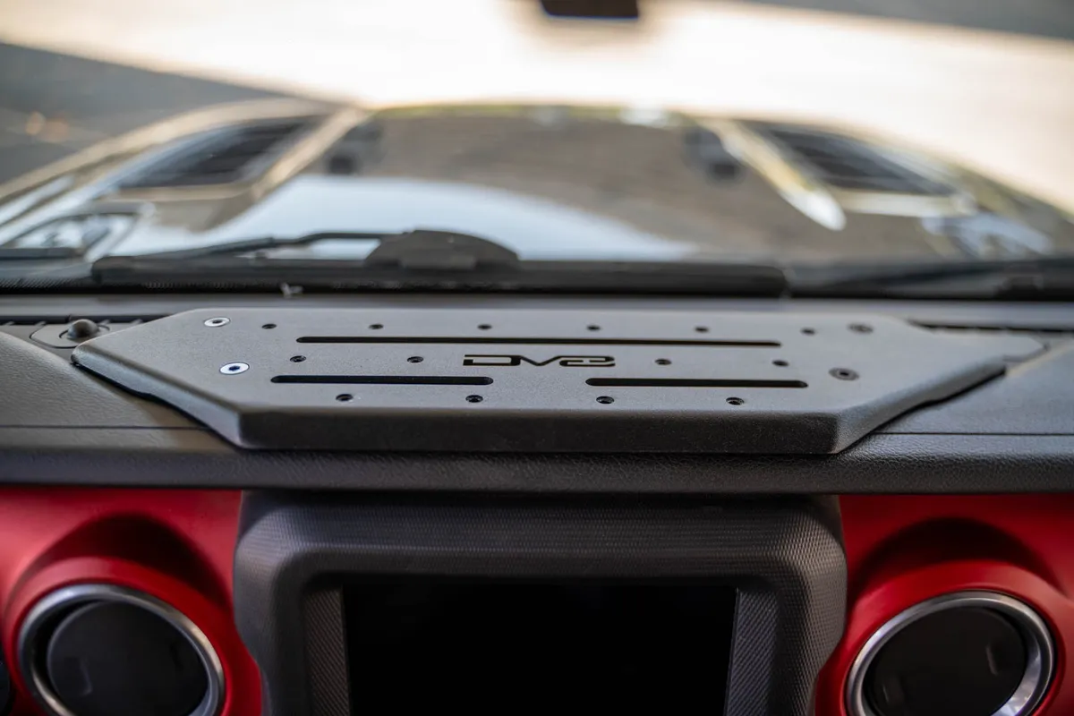 2018-2024 Jeep Wrangler JL, JLU , Gladiator JT V8 Offroad Device Dash Mount V2 product image