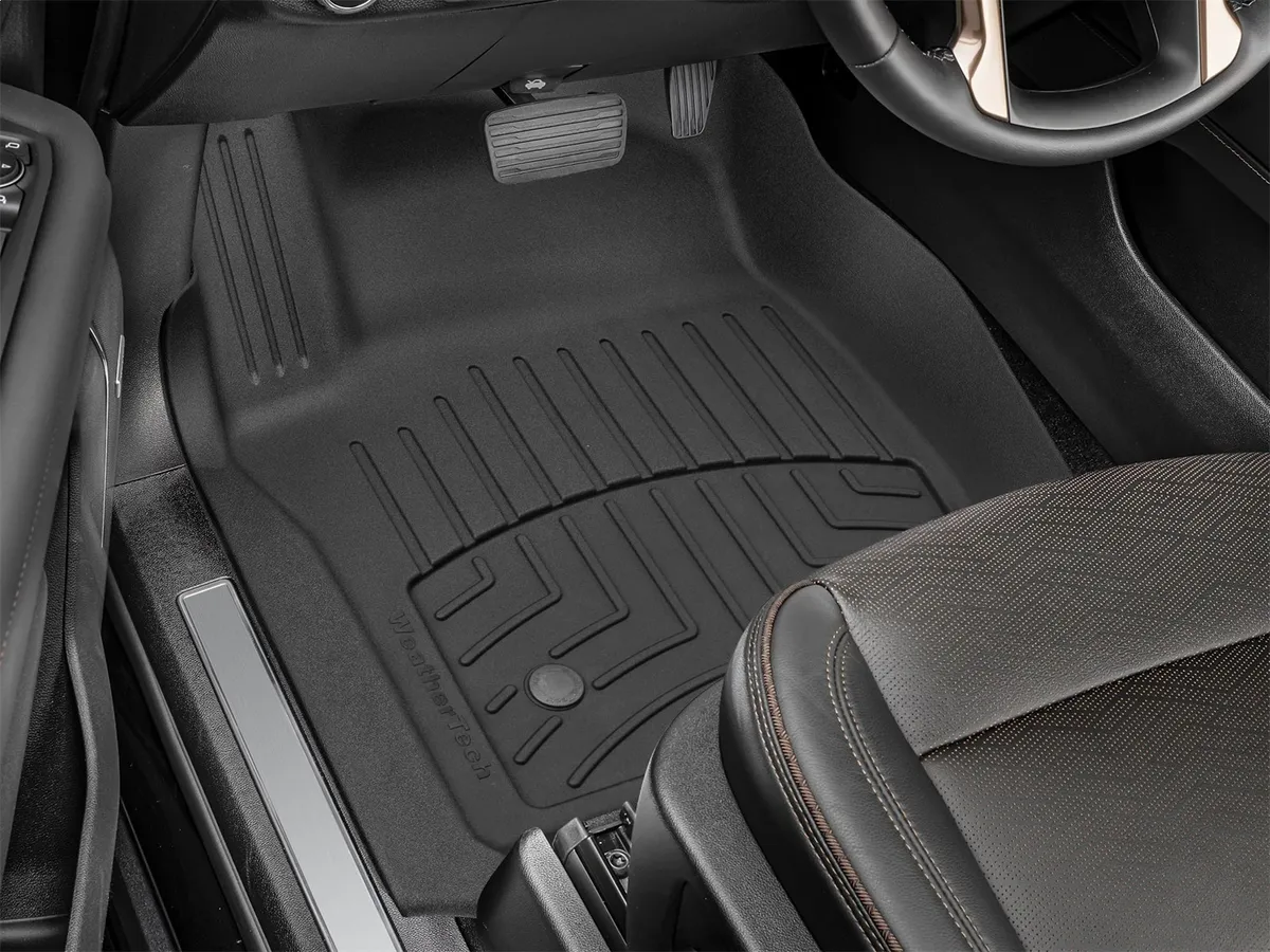 FloorLiner™ HP; Black; Front; product image