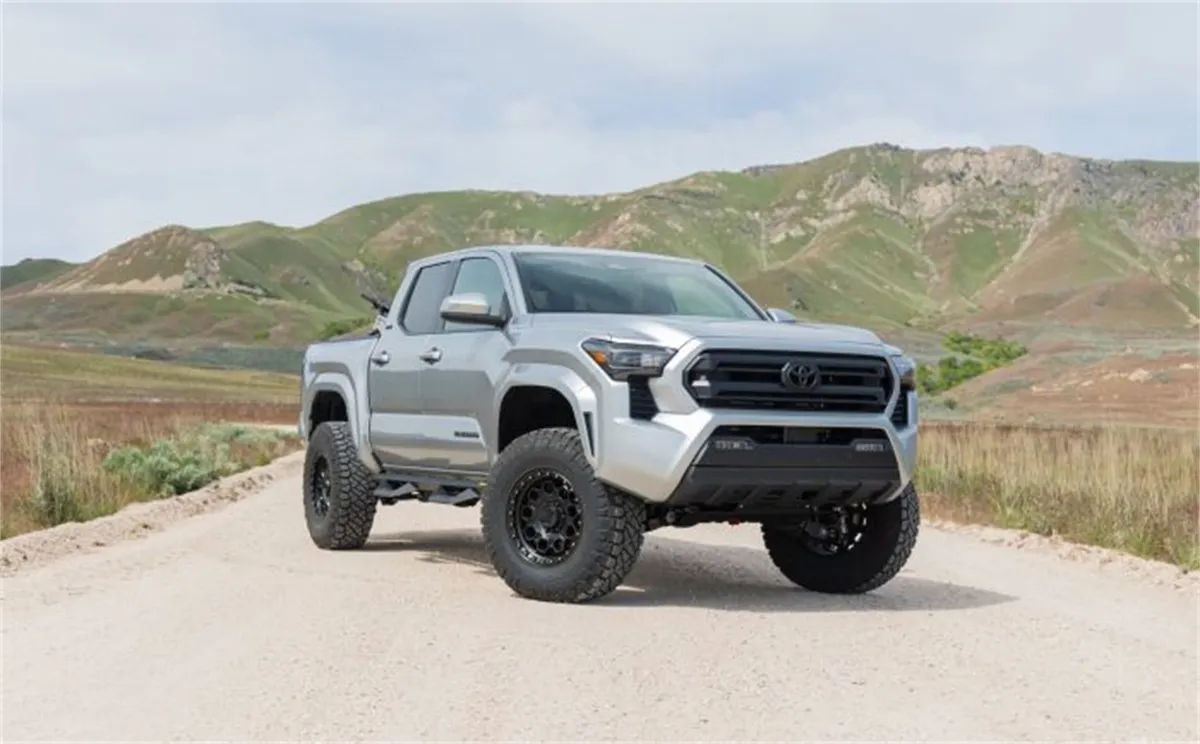 20242024 Toyota RWD 4WD 3in Sst Lift Kit W/Falcon 1.1 Rear Shocks product image