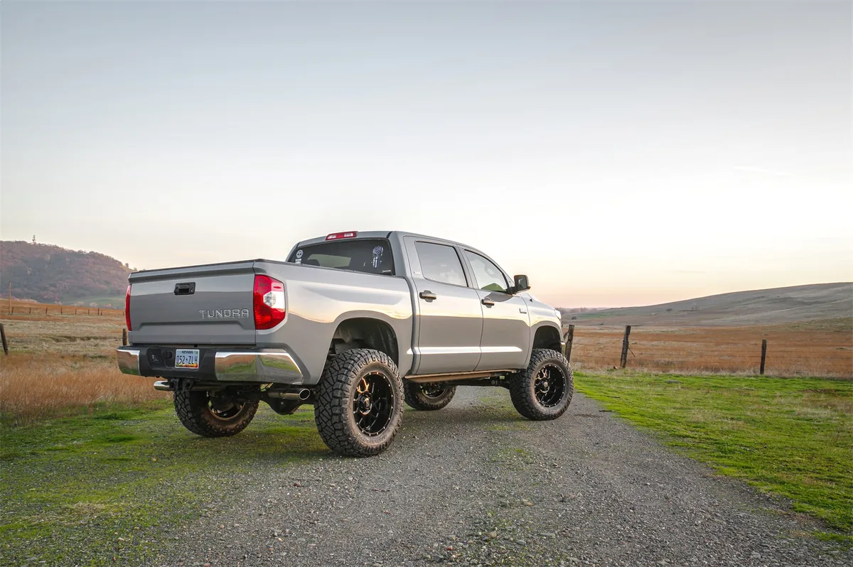 2007-2021 Toyota Tundra RWD 4WD 8 Lift Kit with Falcon 1.1 Monotube Shocks product image