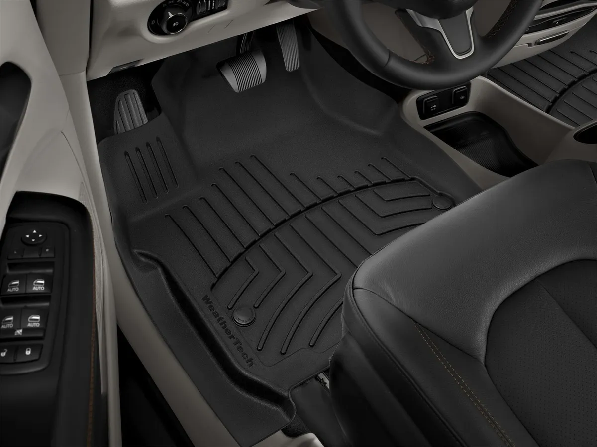 FloorLiner™ HP; Black; Front; product image