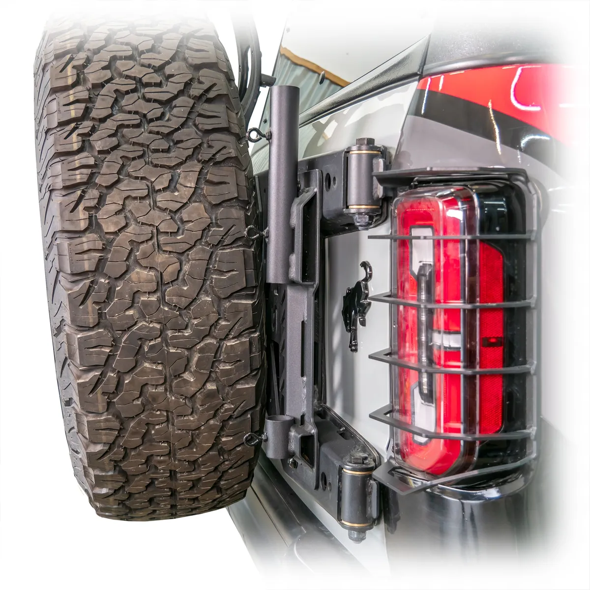 21c Bronco (Excludes Raptor) HD Tailgate Flag Mount product image