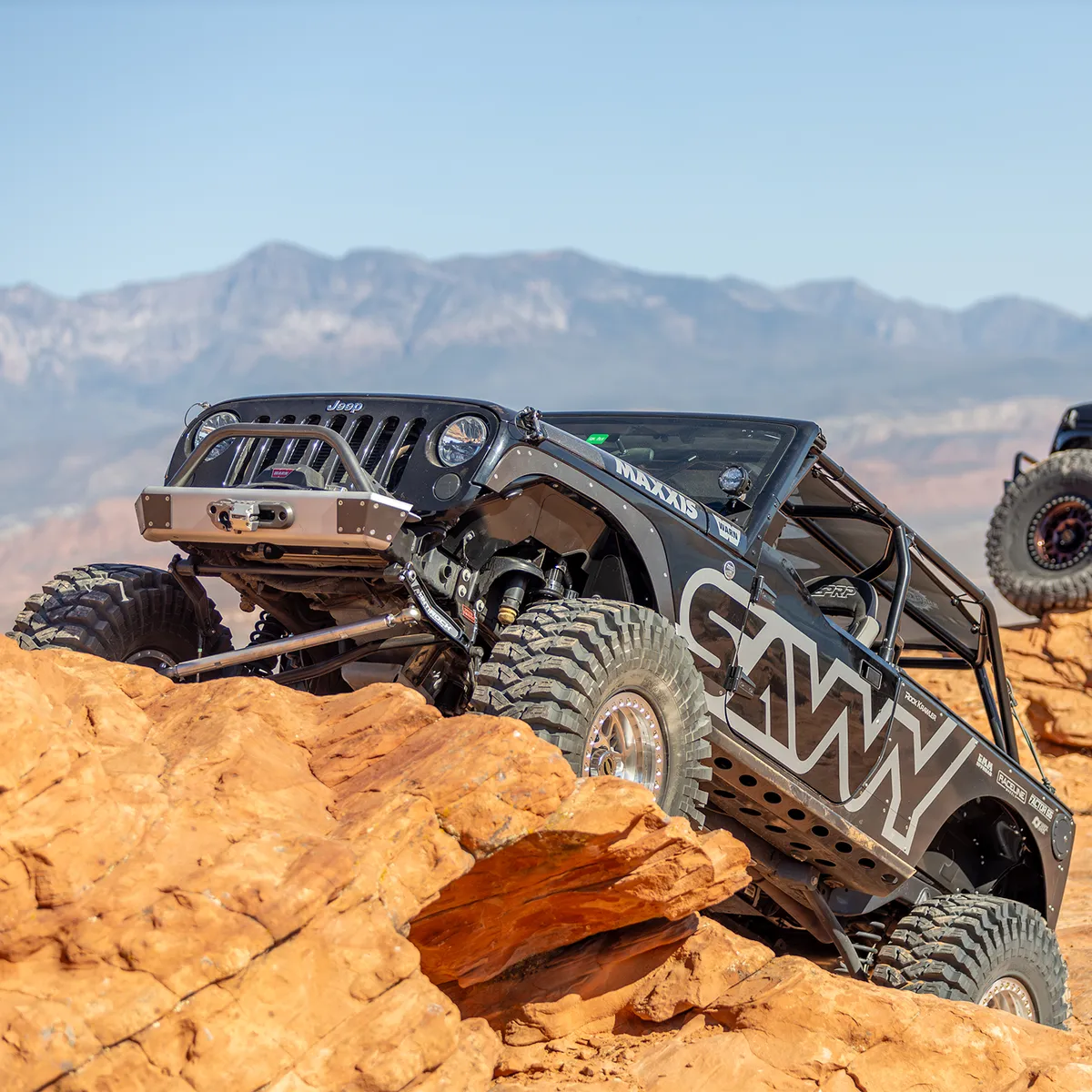 0718 Wrangler Legacy Front Bumper With Hoop Raw product image