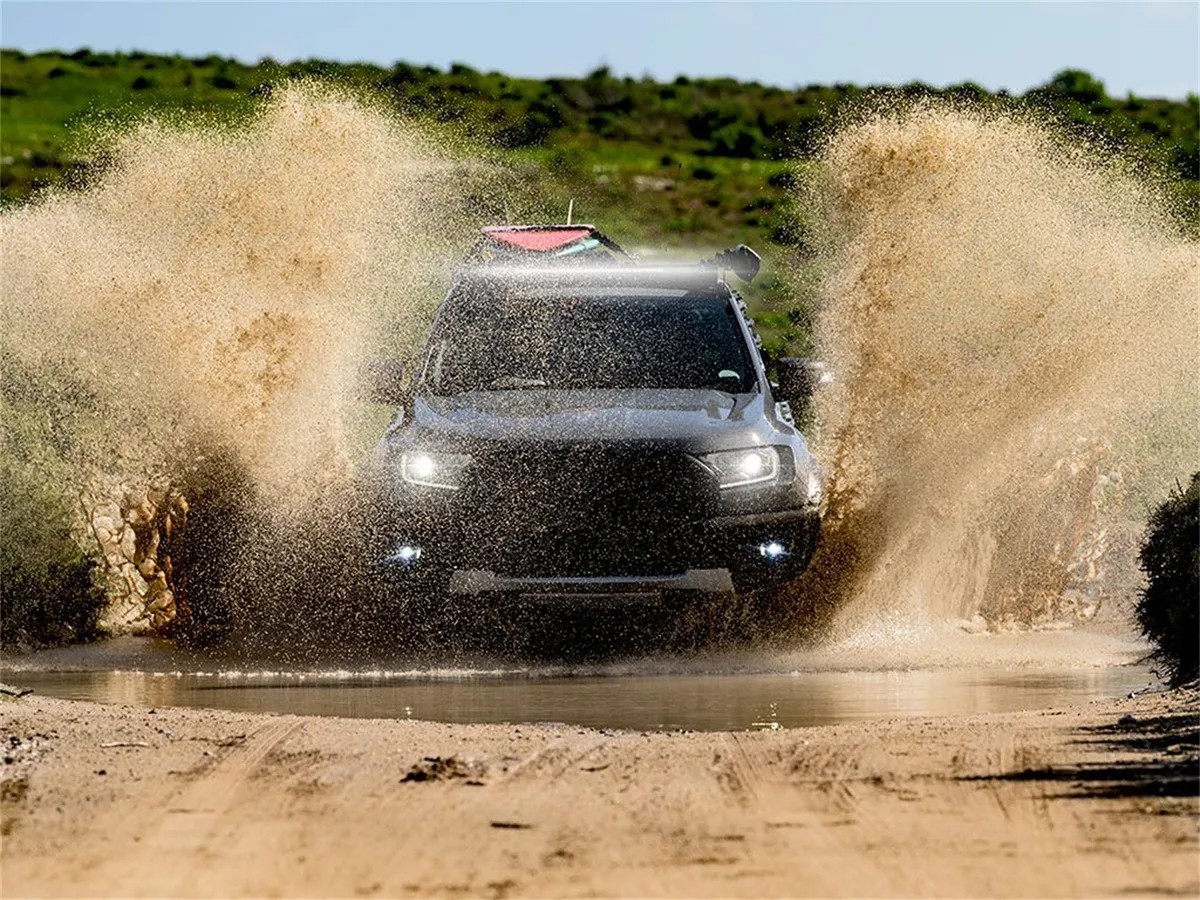 Ford Ranger T6 Wildtrak Raptor 2012-Current Slimsport Roof Rack Kit Lightbar ready - by Front Runner product image