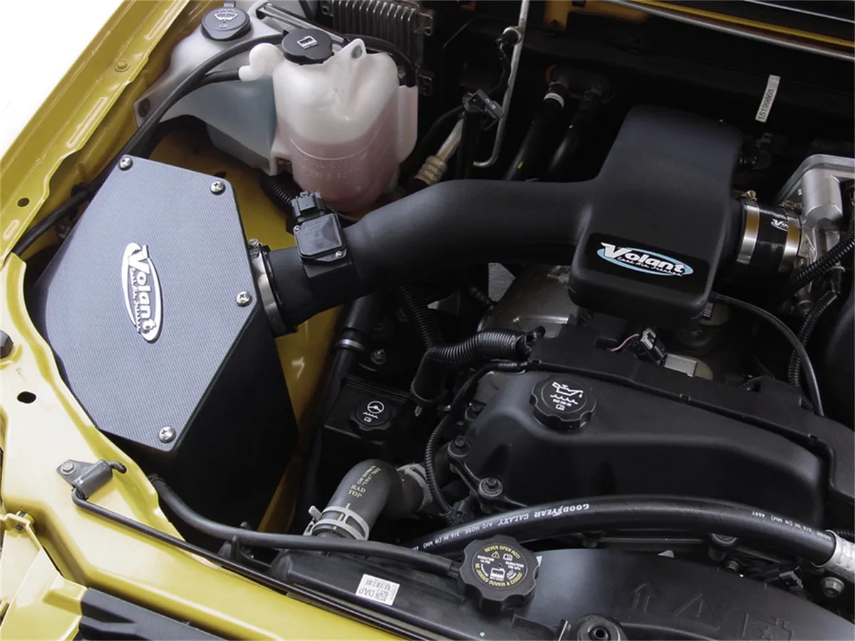 Cold Air Intake Kit; Incl. Closed Filter Box w/RAM Air Scoop/Air Duct/PowerCore® Filter/Connectors/Clamps; product image