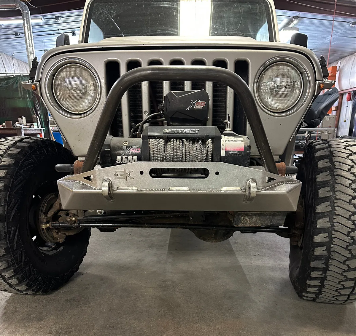 Front Diamond Series Stubby Bumper for Jeep TJ Wrangler (97-06) product image