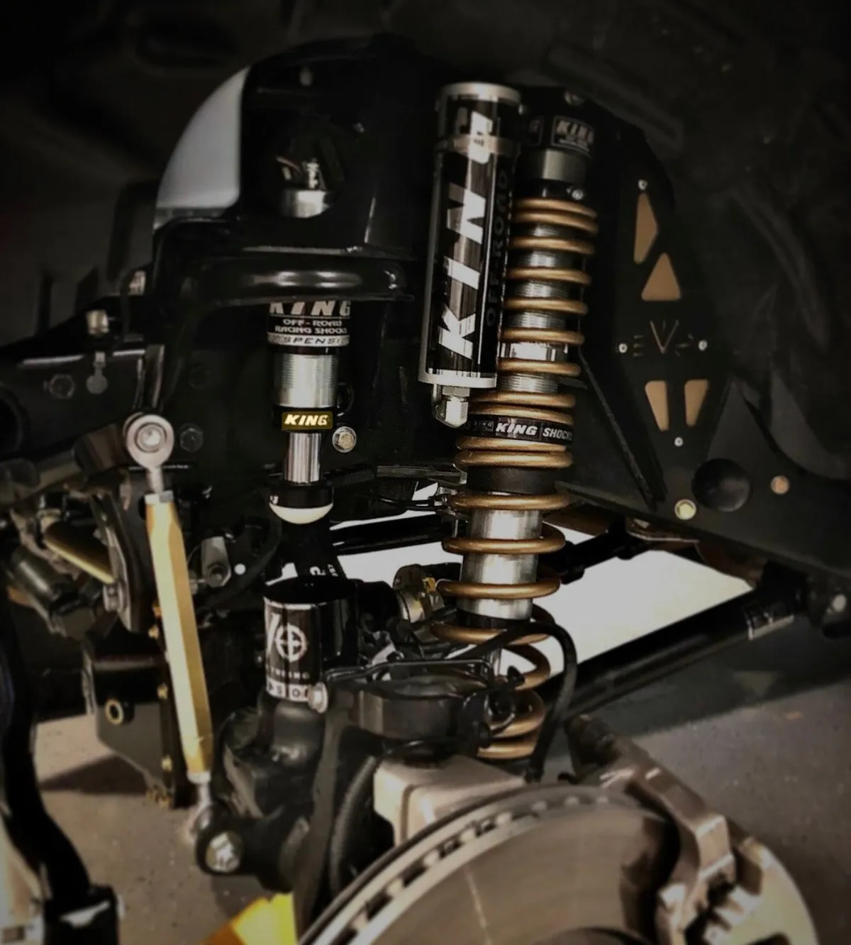 14" Inch Travel EVO Spec King Nv2514 Front Bolt-On 2.5" Coilover Kit Black For Jl/Jt Wrangler & Gladiator product image