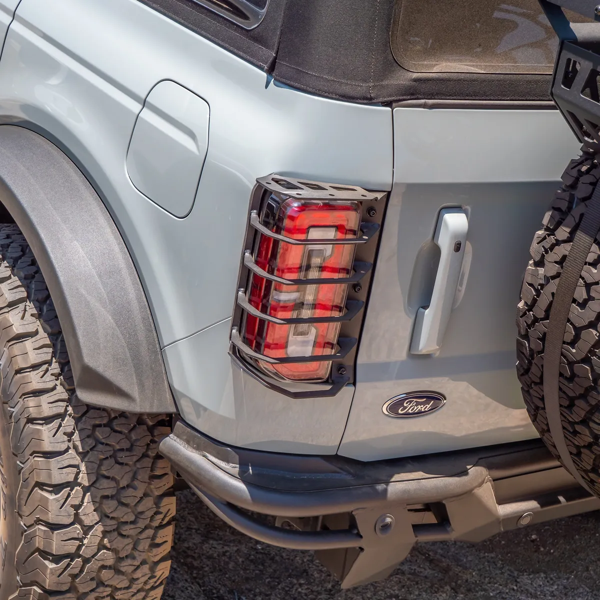21c Bronco (Excludes Raptor) Rear Tail Light Guards product image