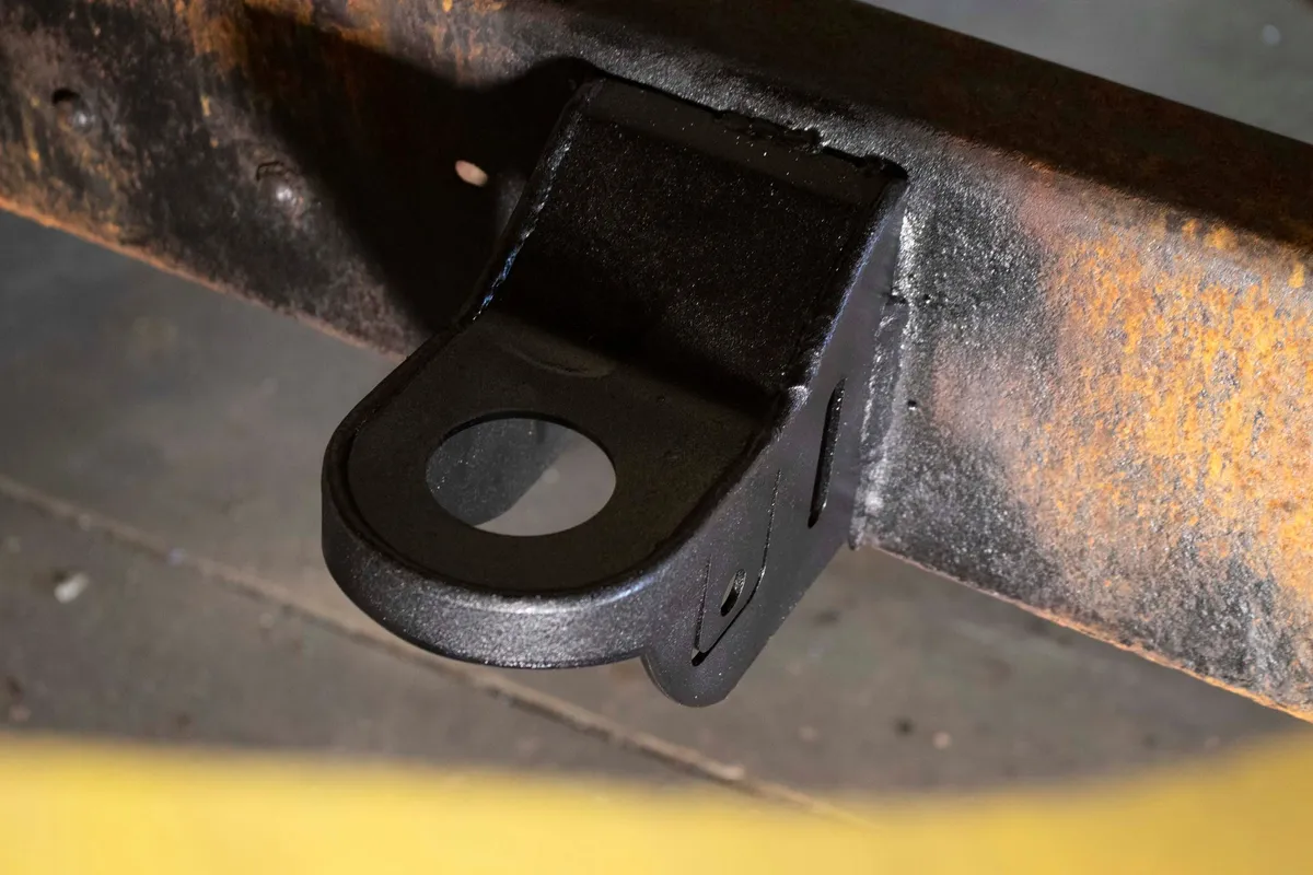 Rust Buster 1999-2013 Chevy Silverado & GMC Sierra 1500/2500 Front Cab Mount RB7324 product image