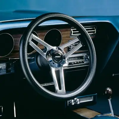 Grant Classic Series 5 Style Steering Wheel; 14 1/2 in. Diameter; 2 3/4 in. Dish; Black Cushion Grip; Chrome Steel 3-Spoke Design;