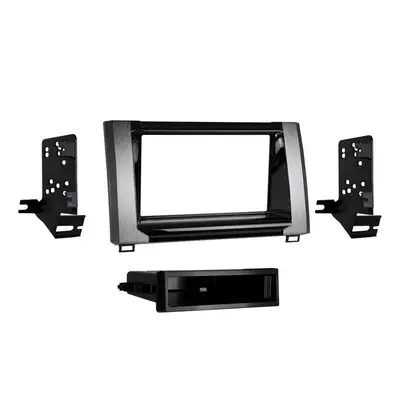 Metra Electronics Radio Installation Kit; High Gloss With Silver Sides;