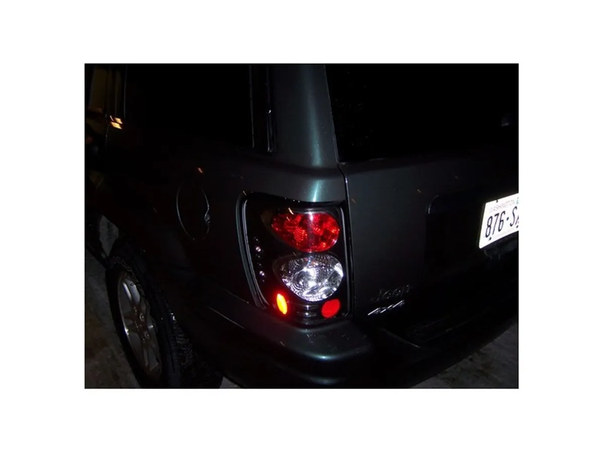Jeep Grand Cherokee 99-04 Euro Style Tail Lights - Black product image