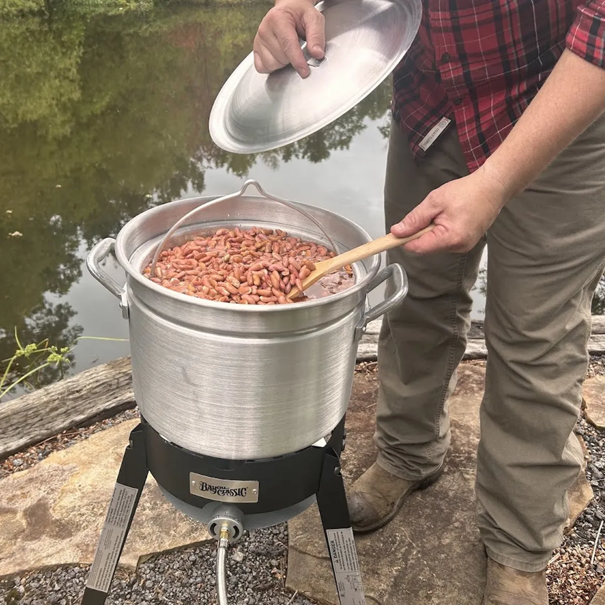 24-qt Aluminum Stockpot with Basket product image