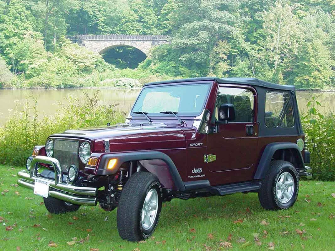 JEEP CJ/YJ/TJ Lower Door Hinge Pair 76-06 CJ Wrangler YJ/TJ Polished Silver Kentrol product image