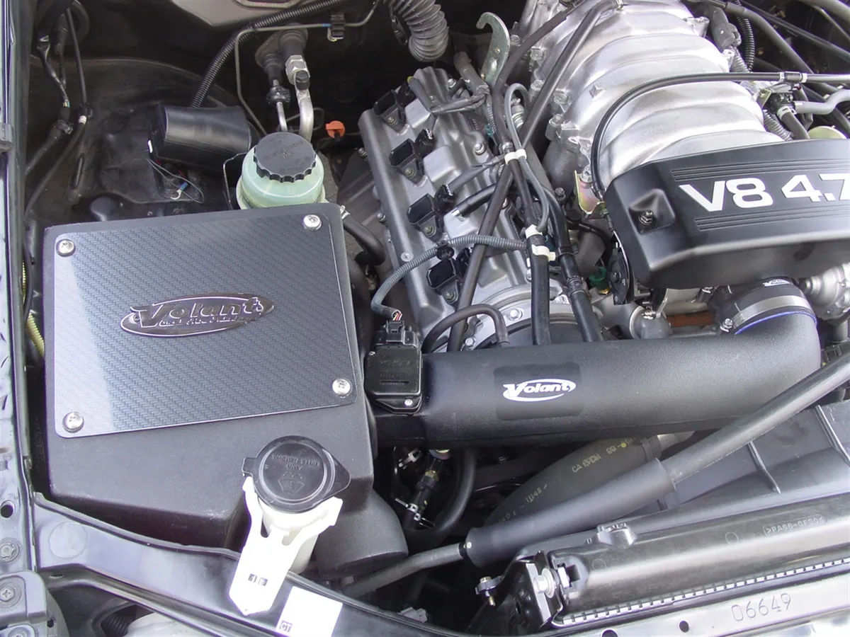 Closed Box Air Intake (18847) 2000-2004 Toyota Tundra 4.7L V8, 2001-2004 Sequoia 4.7L V8 product image