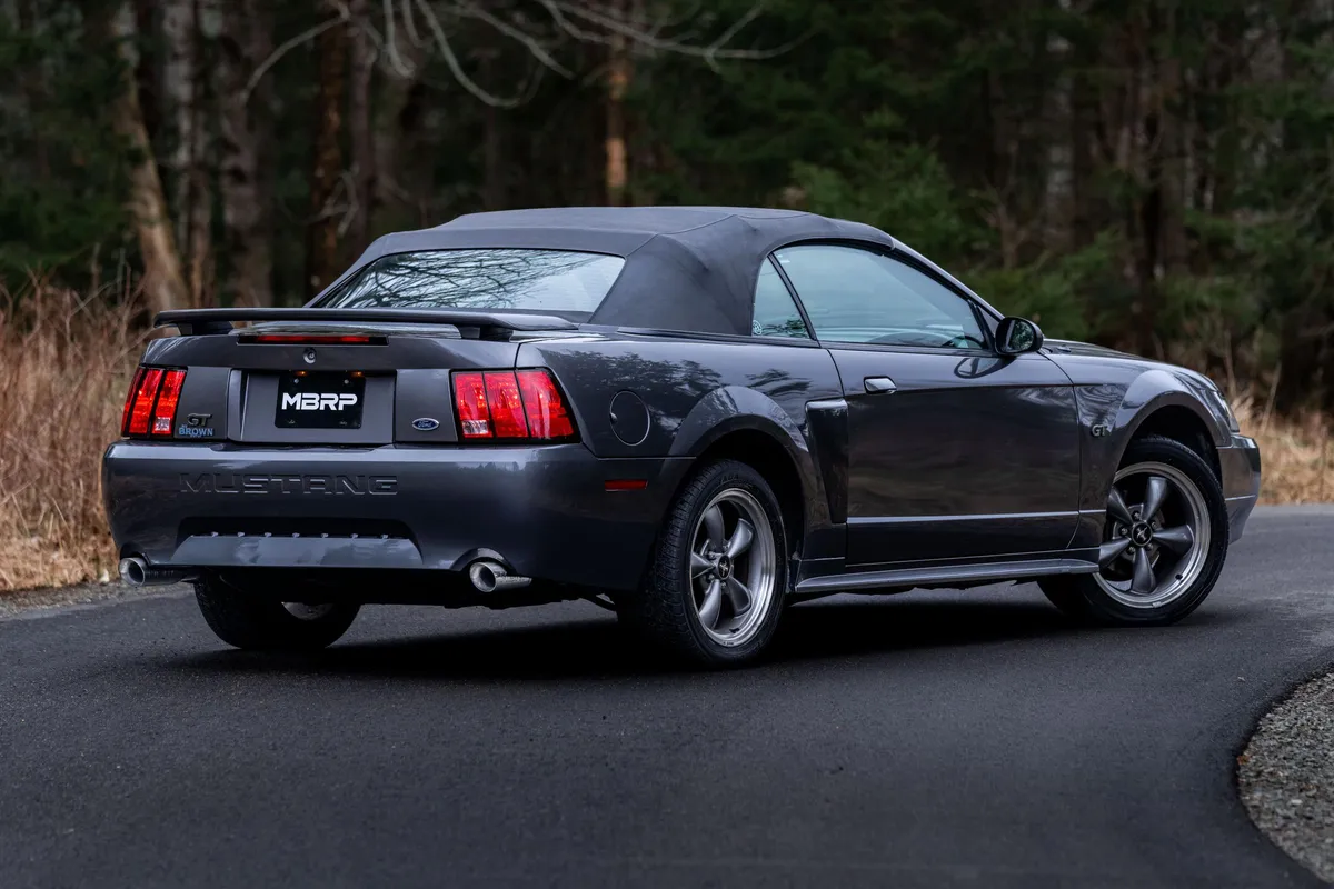 Armor Lite Cat Back Exhaust System; 2.5 in.; Dual Rear Exit; Aluminized Steel; 3.5 in. Dual Walled Tips; product image