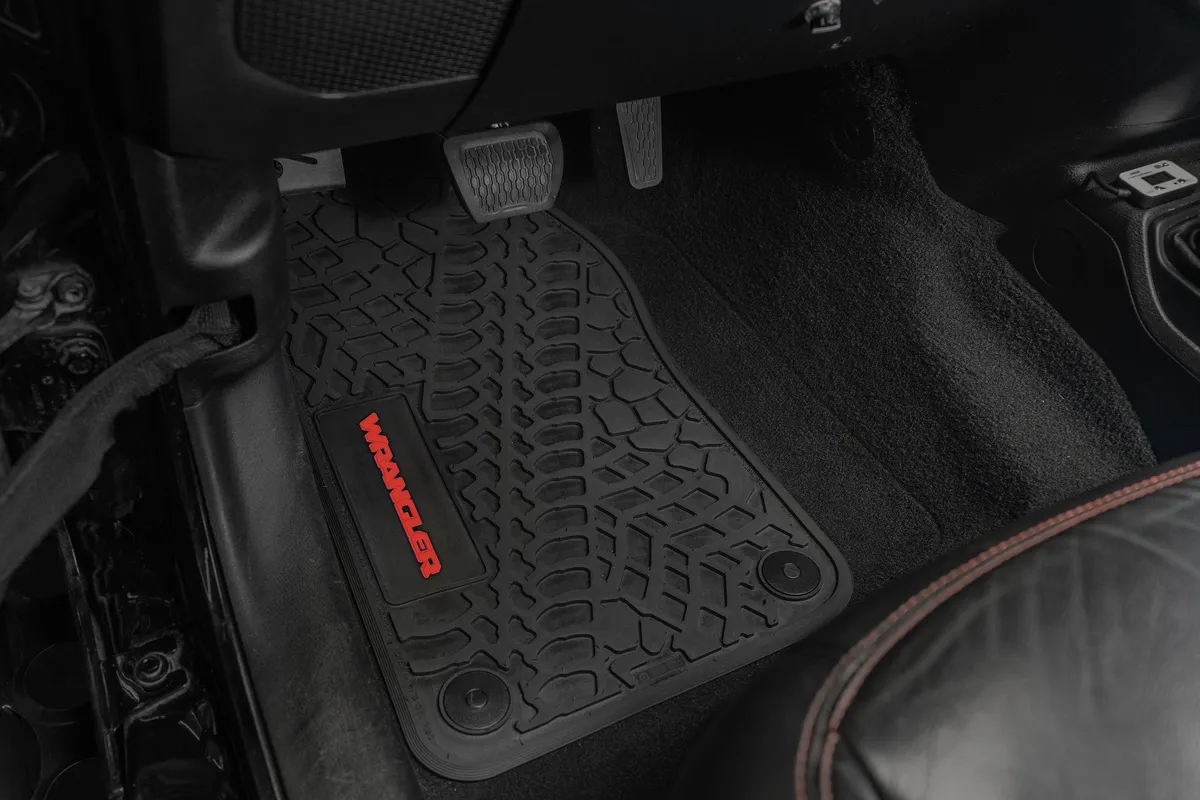 21-24 Jeep 4xe Front and RearTire Tread/Scorched Earth Scene w/ Wrangler Insert - Black w/ Dark Blue Insert product image