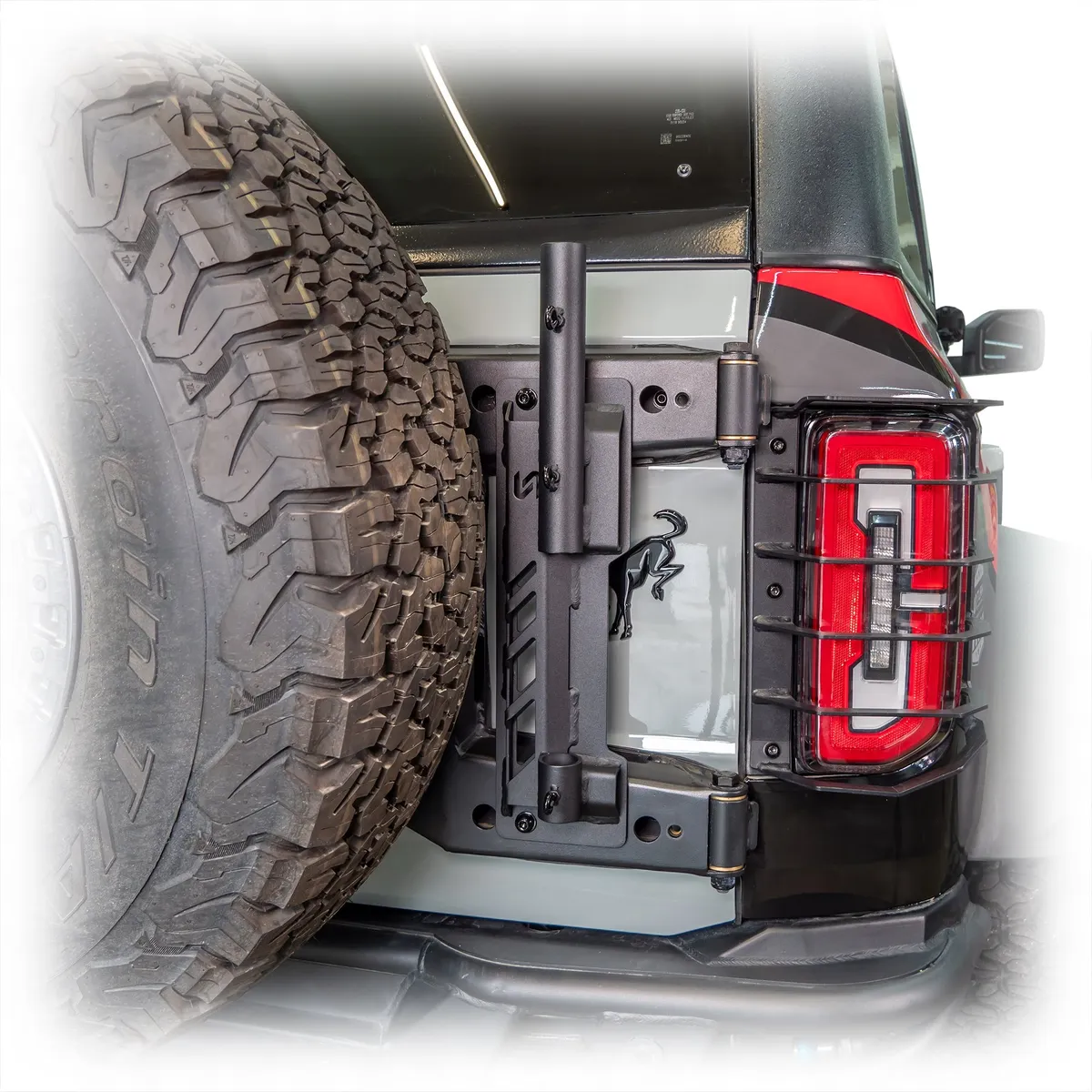 21c Bronco (Excludes Raptor) HD Tailgate Flag Mount product image