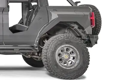 Fab Fours 21c Bronco 4 Door Rear Fenders Matte Black