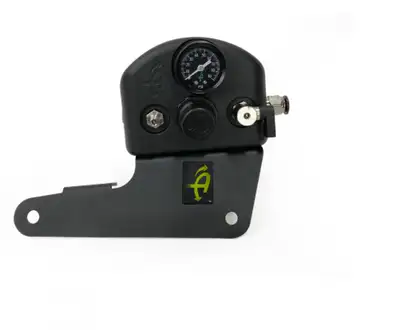 Overland Vehicle Systems Jeep JK Tire Inflator System 4 Tire For 07-18 Wrangler JK W/Engine Mount With Box, Fittings, Hoses and Storage Bag Black UP Down Air