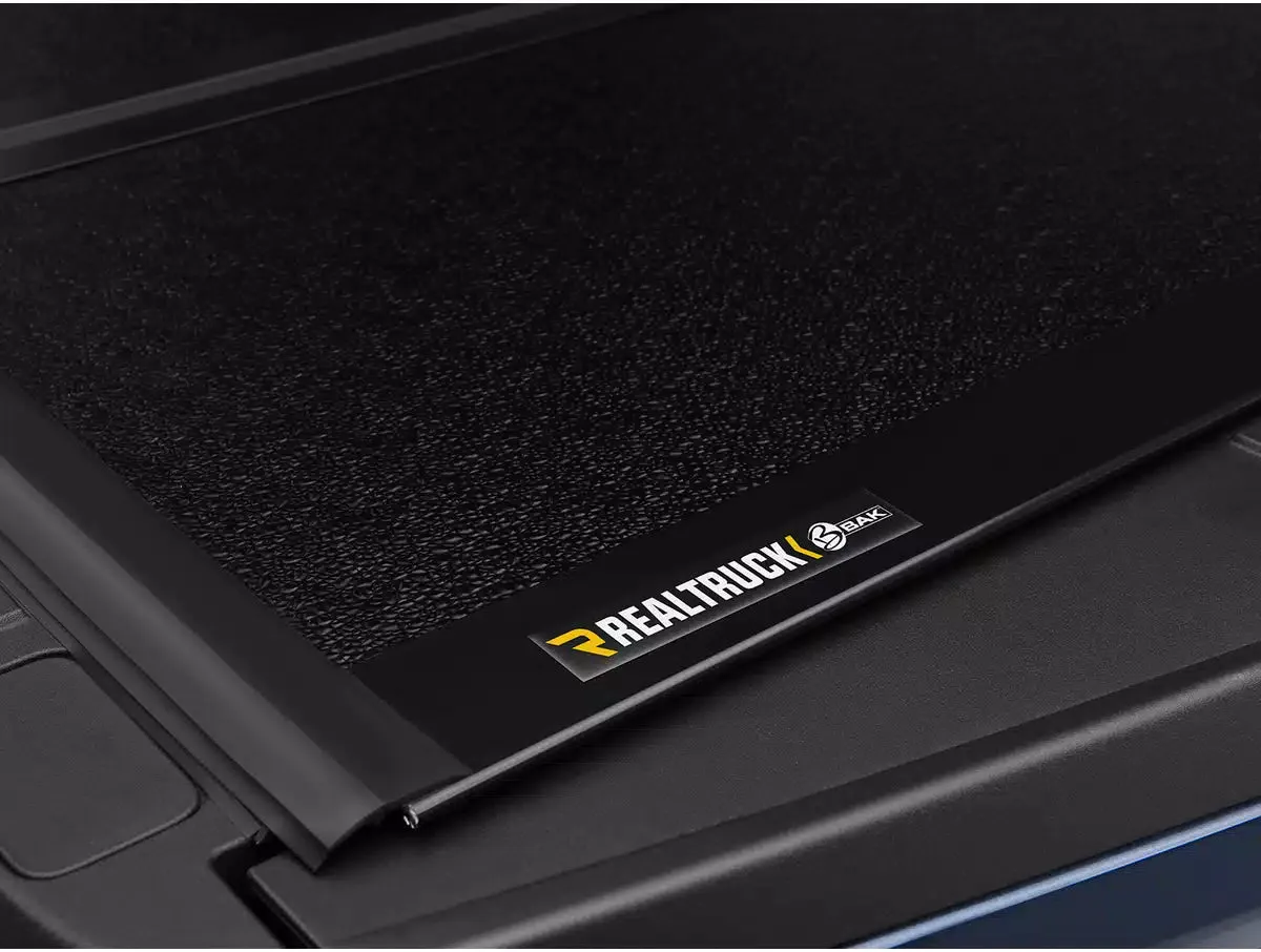 24c Tacoma 5ft Bakflip Fibermax Folding Tonneau Cover Black product image