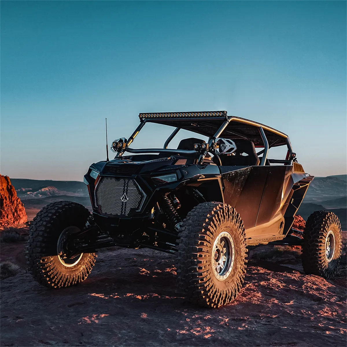 The Revolve Light Bar is built with a high-grade aluminum alloy; an impact resistant nylon bezel; and is coated with a durable textured powder-coat finish. It features Broad-Spot optics and back-lit trim rings available in amber or white. product image