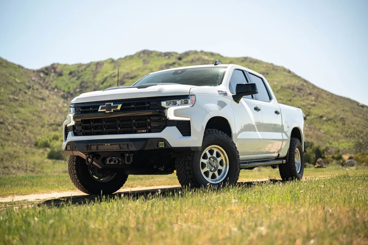 DV8 Offroad 2021-2025 Ford Bronco Tube Series Front Bumper FBCS1-08 product image