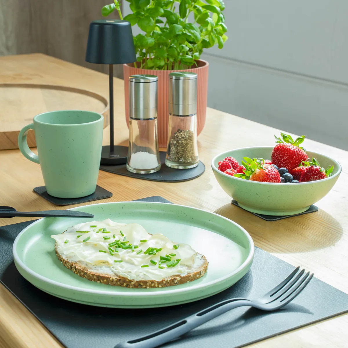 Magnetic Plastic Tableware Set DOLOMIT GREEN product image