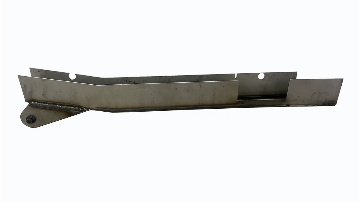 Rust Buster 2000-2014 Generation 1 Avalanche/Suburban/Yukon XL/Escalade Center Frame Section RB7401 product image
