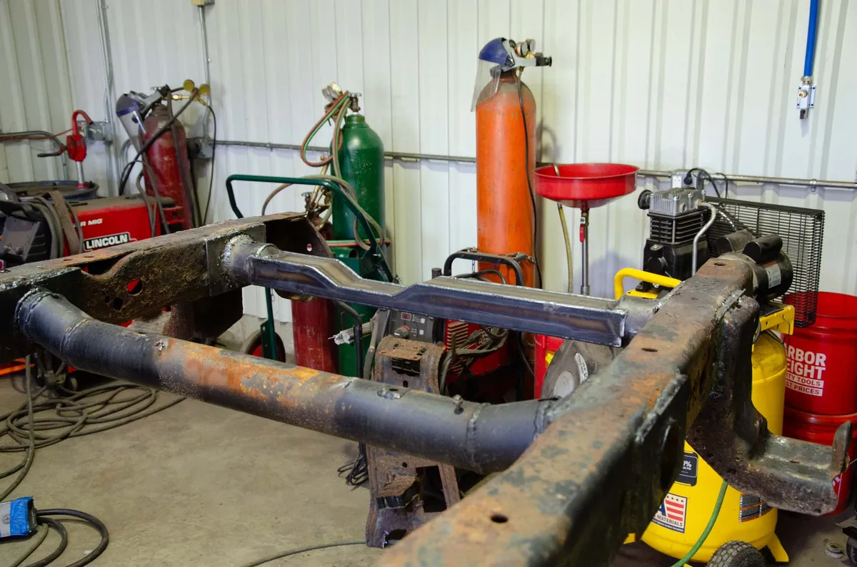 Rust Buster 2004-2008 Ford F-150 - Fits All Cab And Bed Configurations Rear Spare Tire Crossmember Rb7084 product image