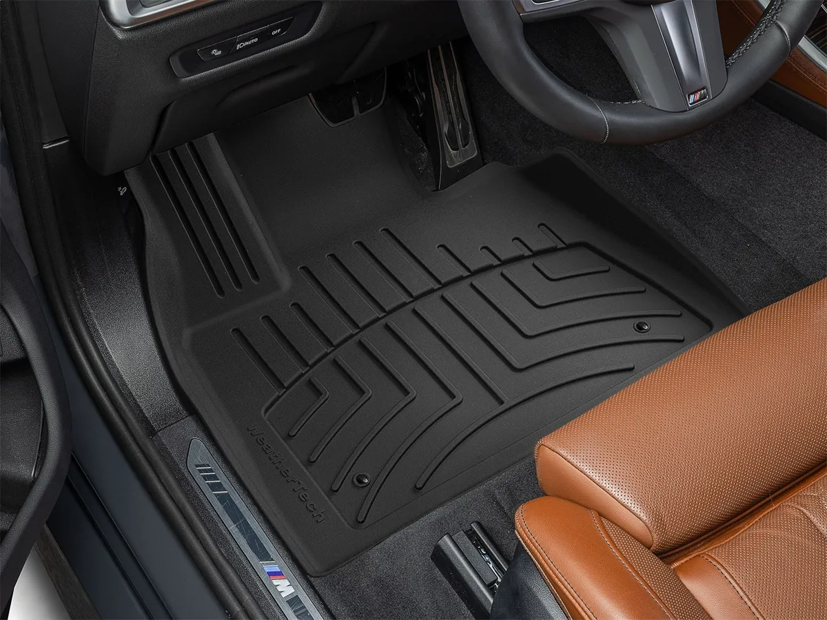 FloorLiner™ HP; Black; Front; product image
