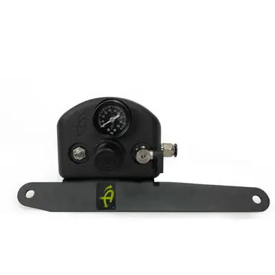 Overland Vehicle Systems Jeep JK Tire Inflator System 4 Tire For 18-25 Jeep Wrangler 2/4 Door W/Engine Mount With Box, Fittings, Hoses and Storage Bag Black UP Down Air