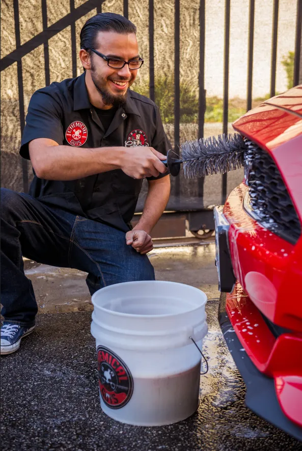 Easy Reach Wheel And Rim Detailing Brush product image