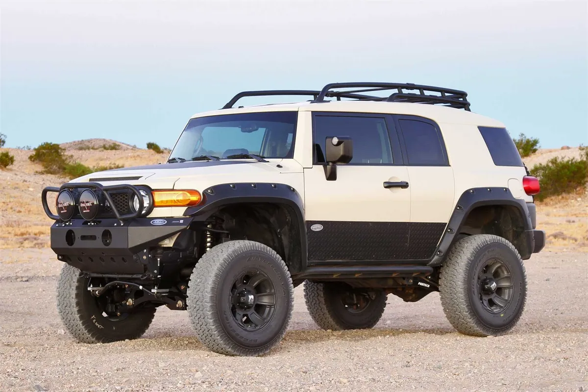 Fabtech Performance Lift System; 6 in. Lift; w/DLSS 2.5C/Os And Rear DLSS Shocks;
