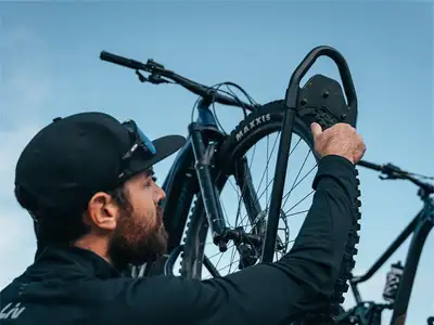 Front Runner Front Runner Pro Bike Carrier